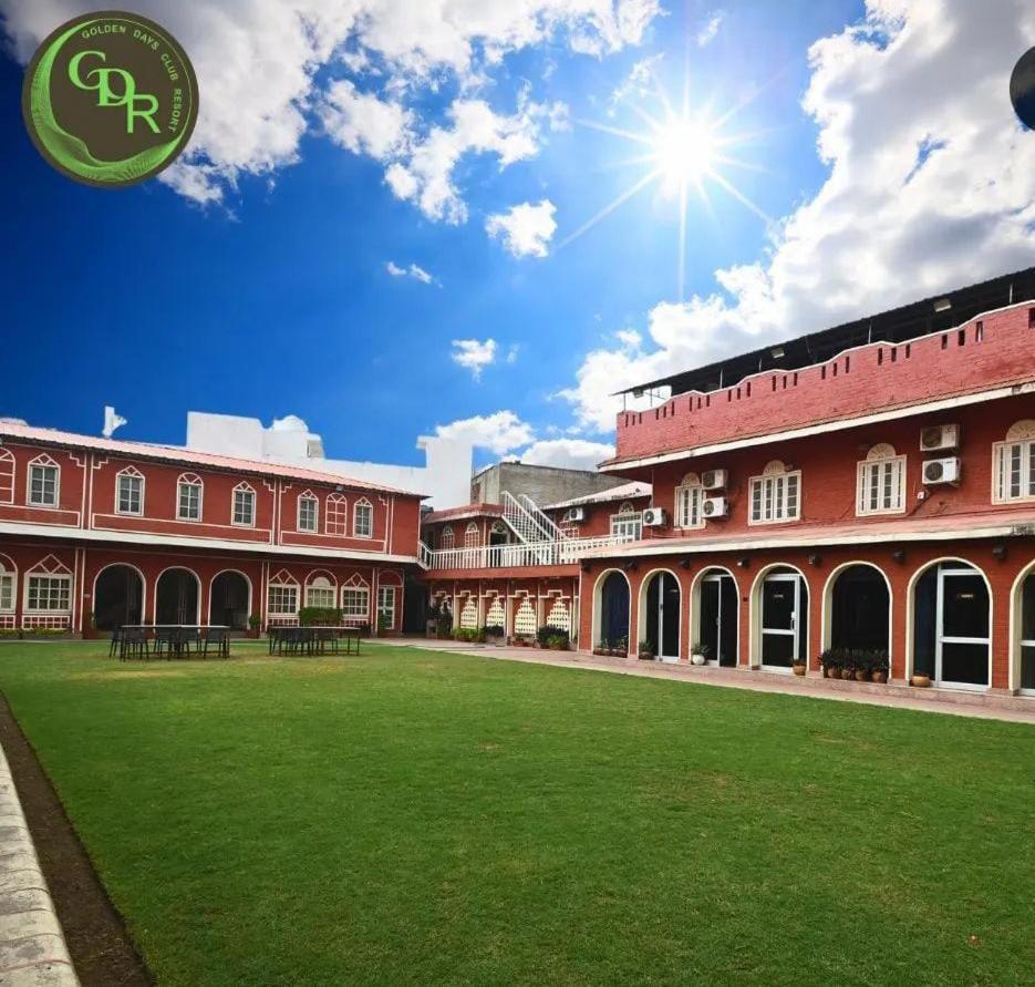 Gdc Resort Dźajpur Zewnętrze zdjęcie